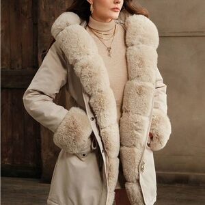 Elegant Tan Teddy Jacket with Fur Trim